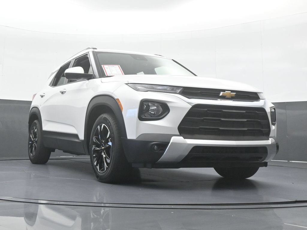 Used 2021 Chevrolet TrailBlazer LT w/ Sun and Liftgate Package FWD image 63