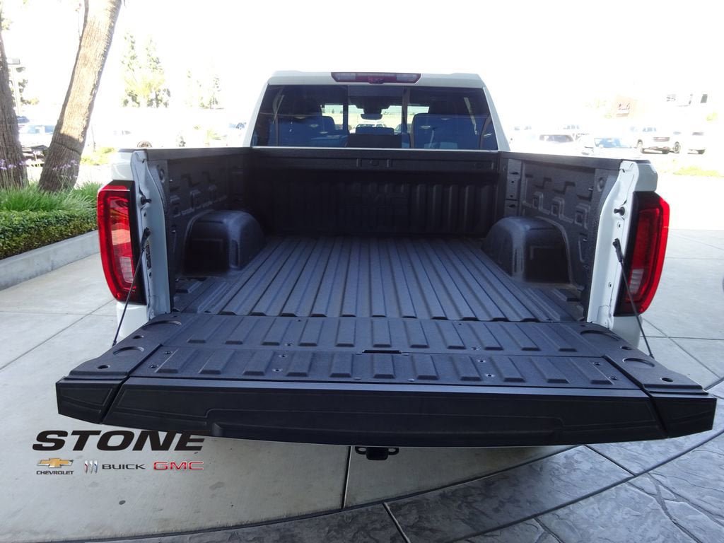 New 2026 GMC Sierra 1500 AT4X AWD/4WD image 8