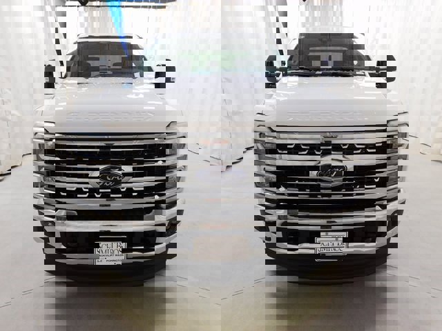 New 2026 Ford F350 Lariat w/ FX4 Off-Road Package image 4