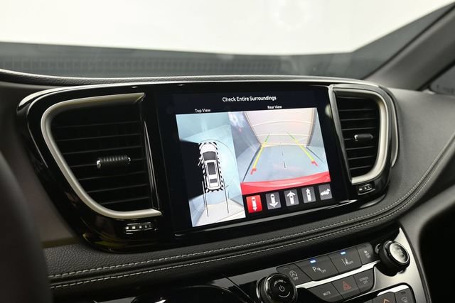 New 2027 Chrysler Pacifica Select AWD/4WD image 26