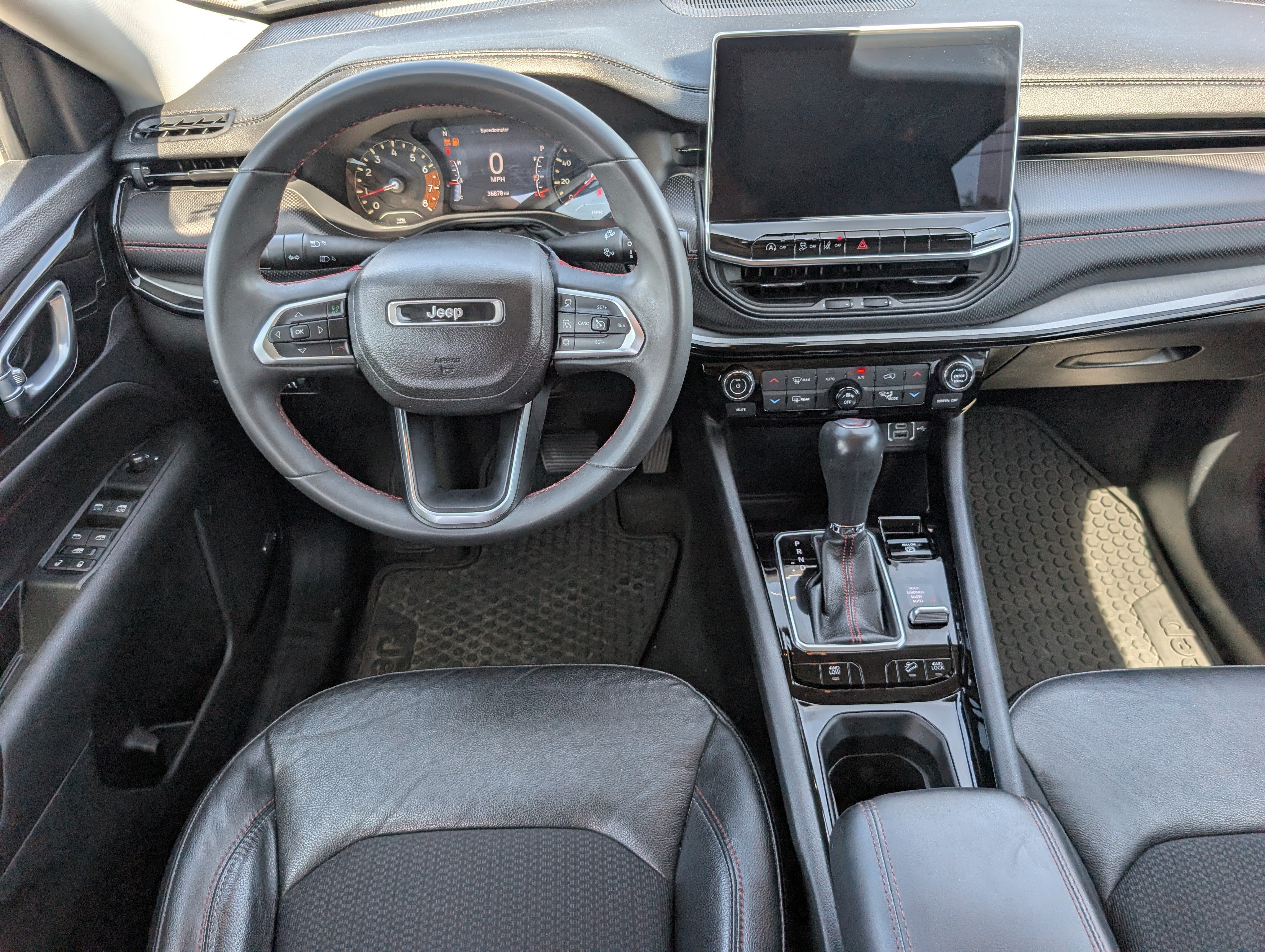 Used 2022 Jeep Compass Trailhawk w/ Sun and Sound Group AWD/4WD image 6