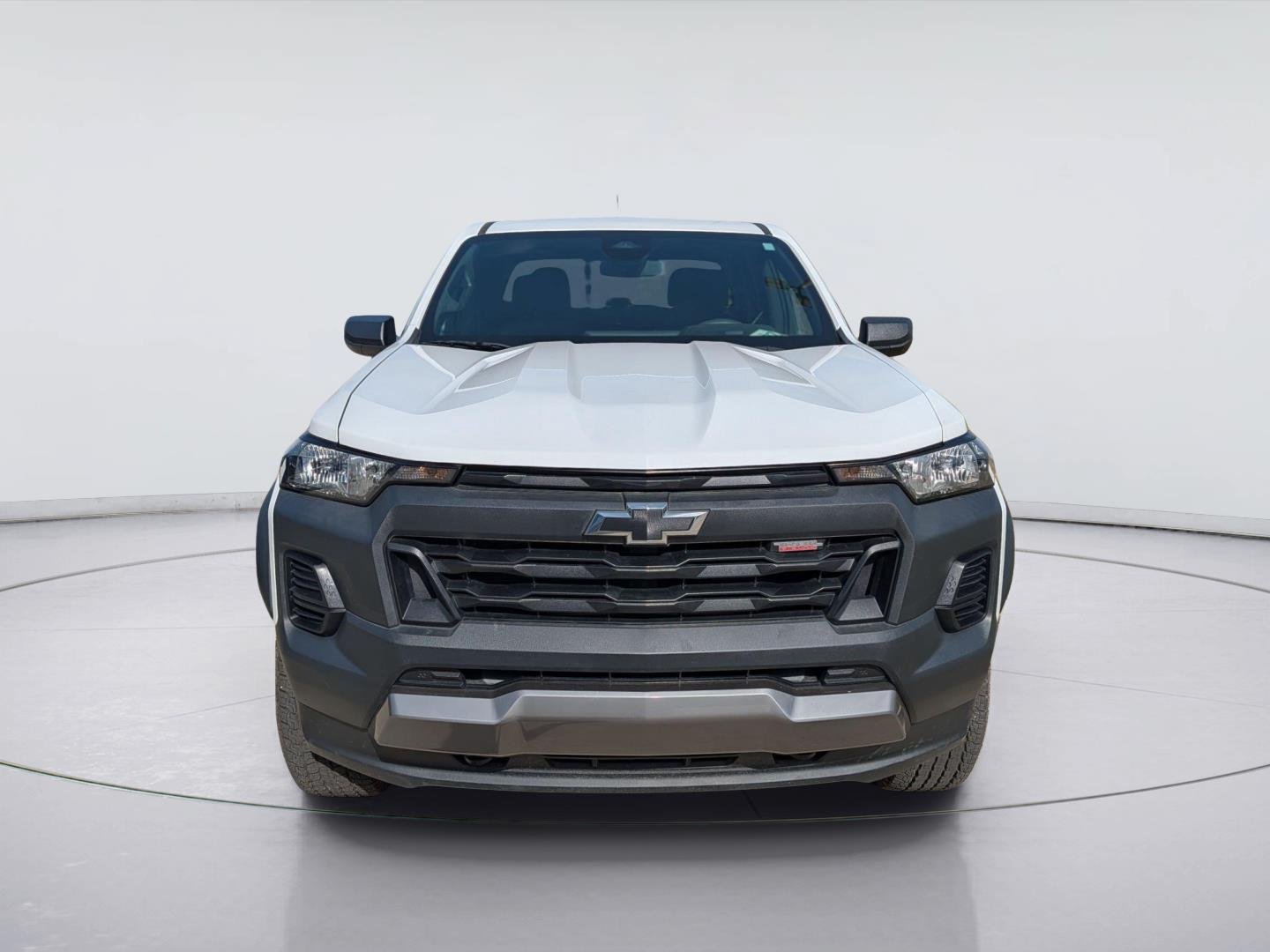 Used 2023 Chevrolet Colorado LT w/ LT Convenience Package III RWD image 2