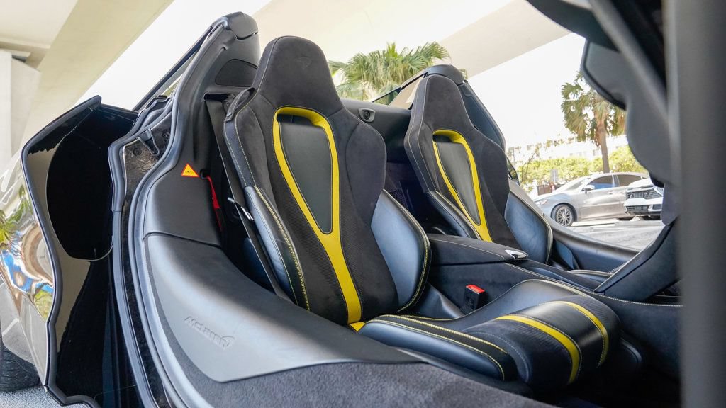 Used 2021 McLaren 720S Spider RWD image 60