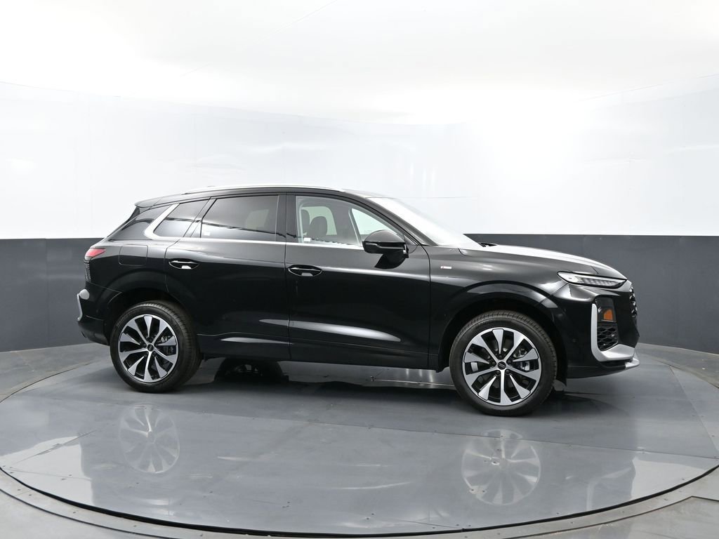New 2026 Audi Q3 quattro 2.0T AWD/4WD image 4