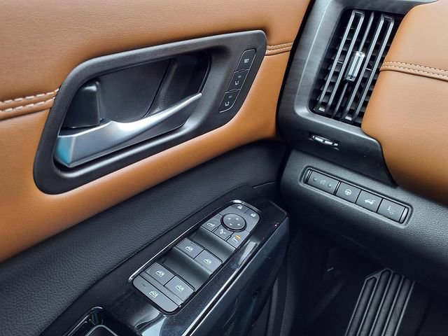 New 2026 Nissan Pathfinder Platinum image 22