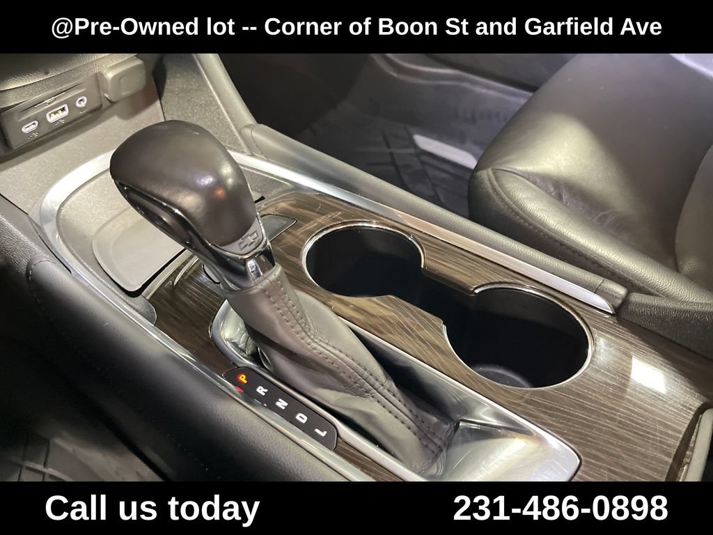 Used 2021 Chevrolet Malibu Premier FWD image 25