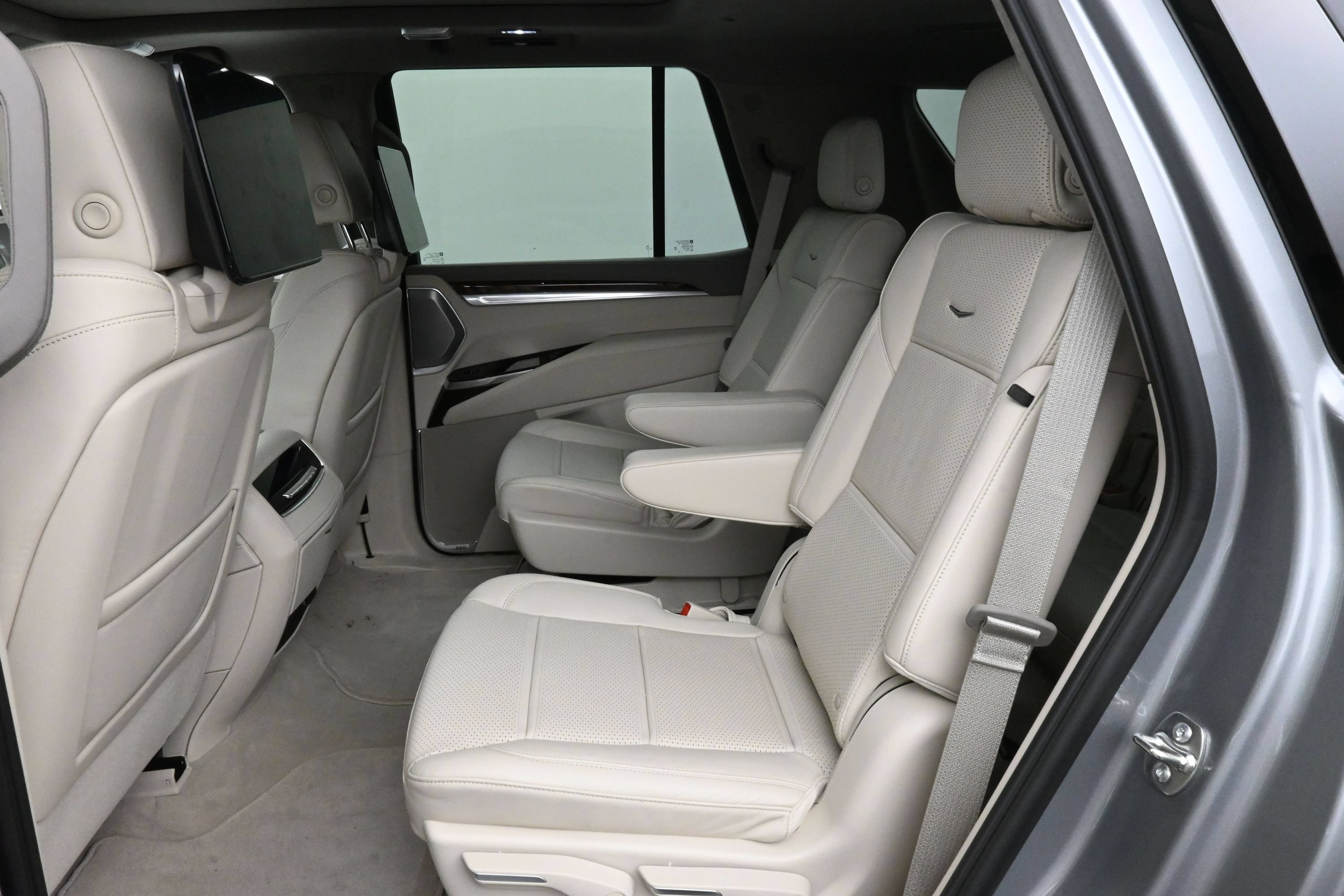 New 2026 Cadillac Escalade Platinum Sport AWD/4WD image 9