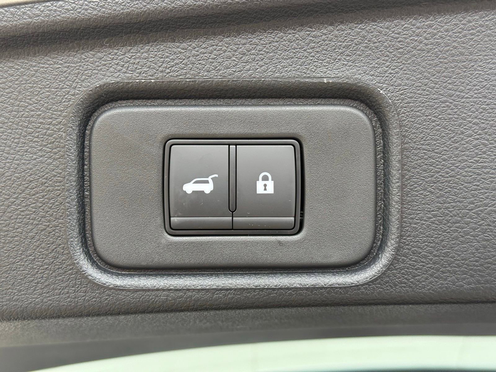 New 2025 Nissan Pathfinder SV w/ Cargo Package image 33