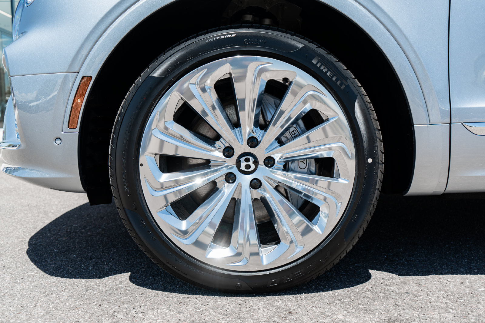 New 2026 Bentley Bentayga Extended Wheelbase AWD/4WD image 6