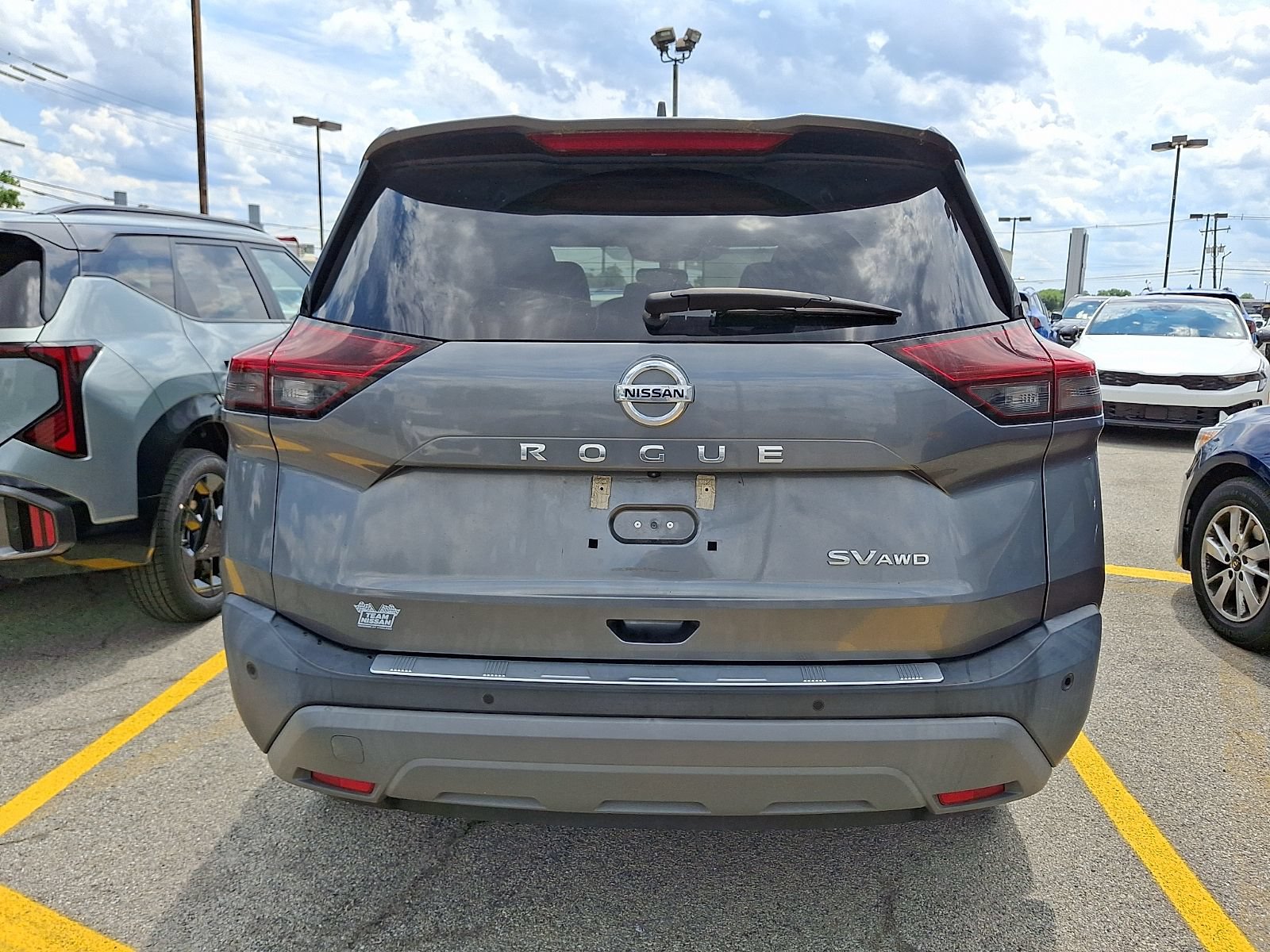 Used 2021 Nissan Rogue SV AWD/4WD image 8