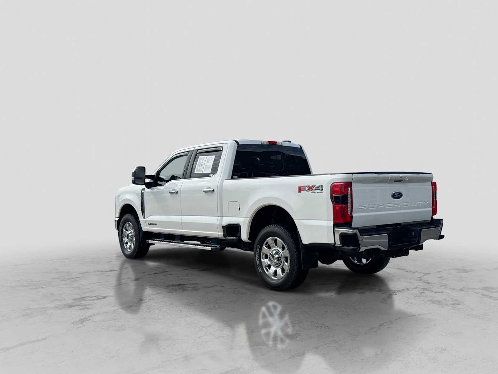 Used 2024 Ford F250 Lariat w/ Chrome Package AWD/4WD image 3