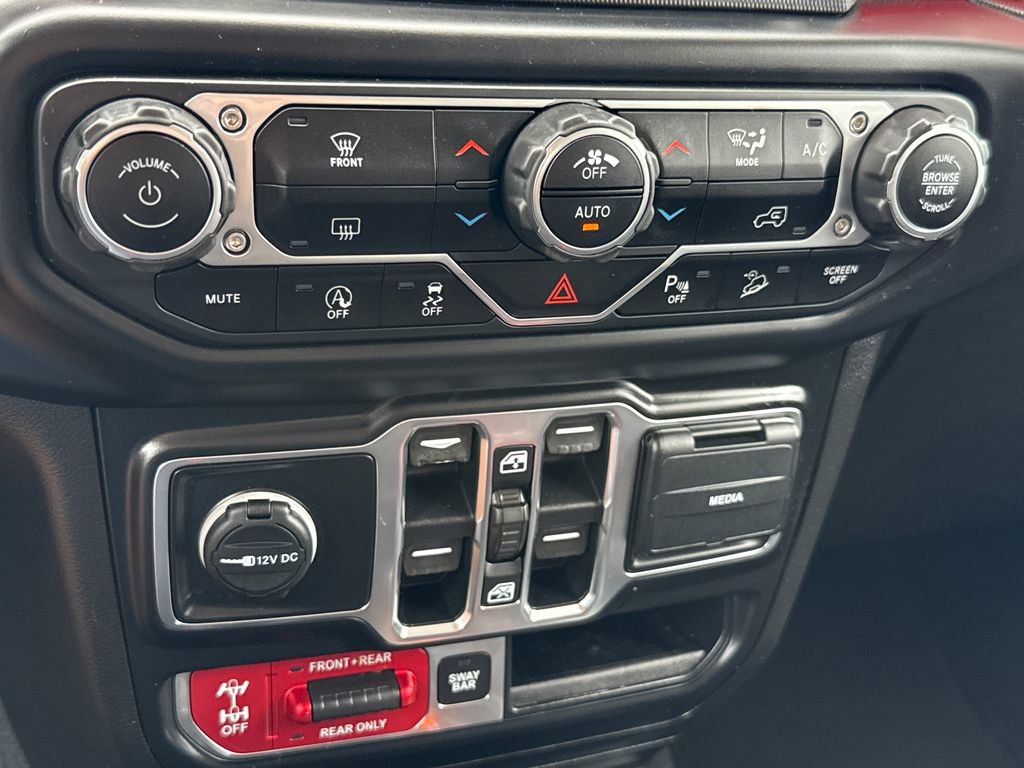 Used 2020 Jeep Wrangler Unlimited Rubicon w/ Dual Top Group image 23