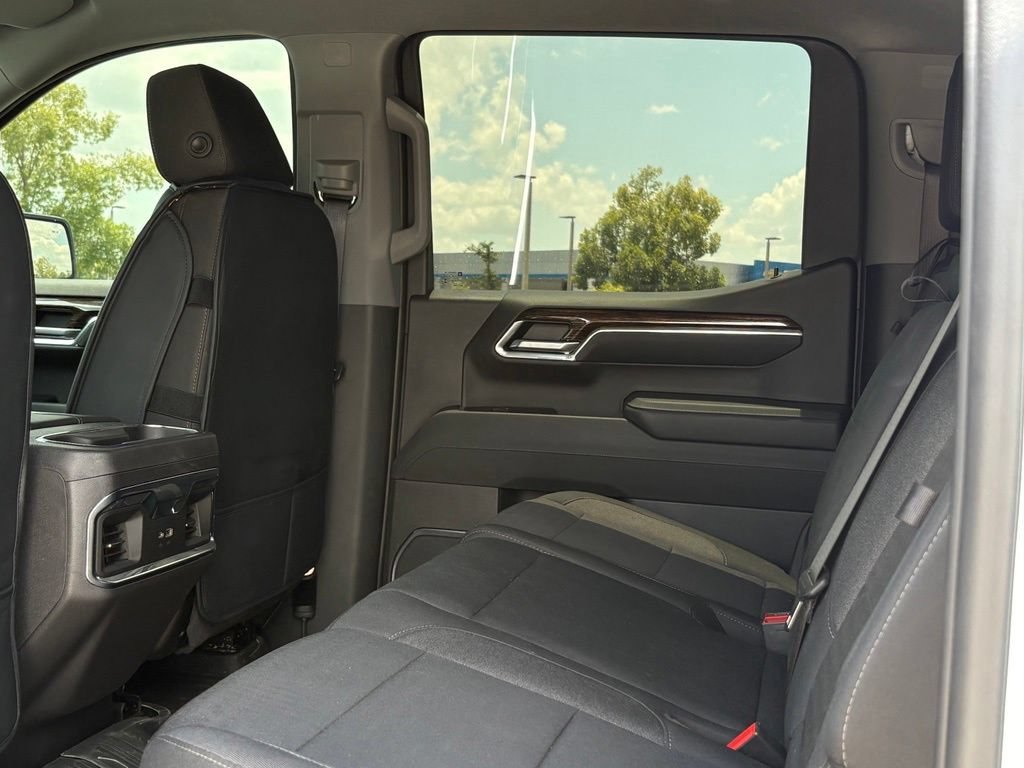 Used 2025 GMC Sierra 1500 Elevation w/ Preferred Package RWD image 15