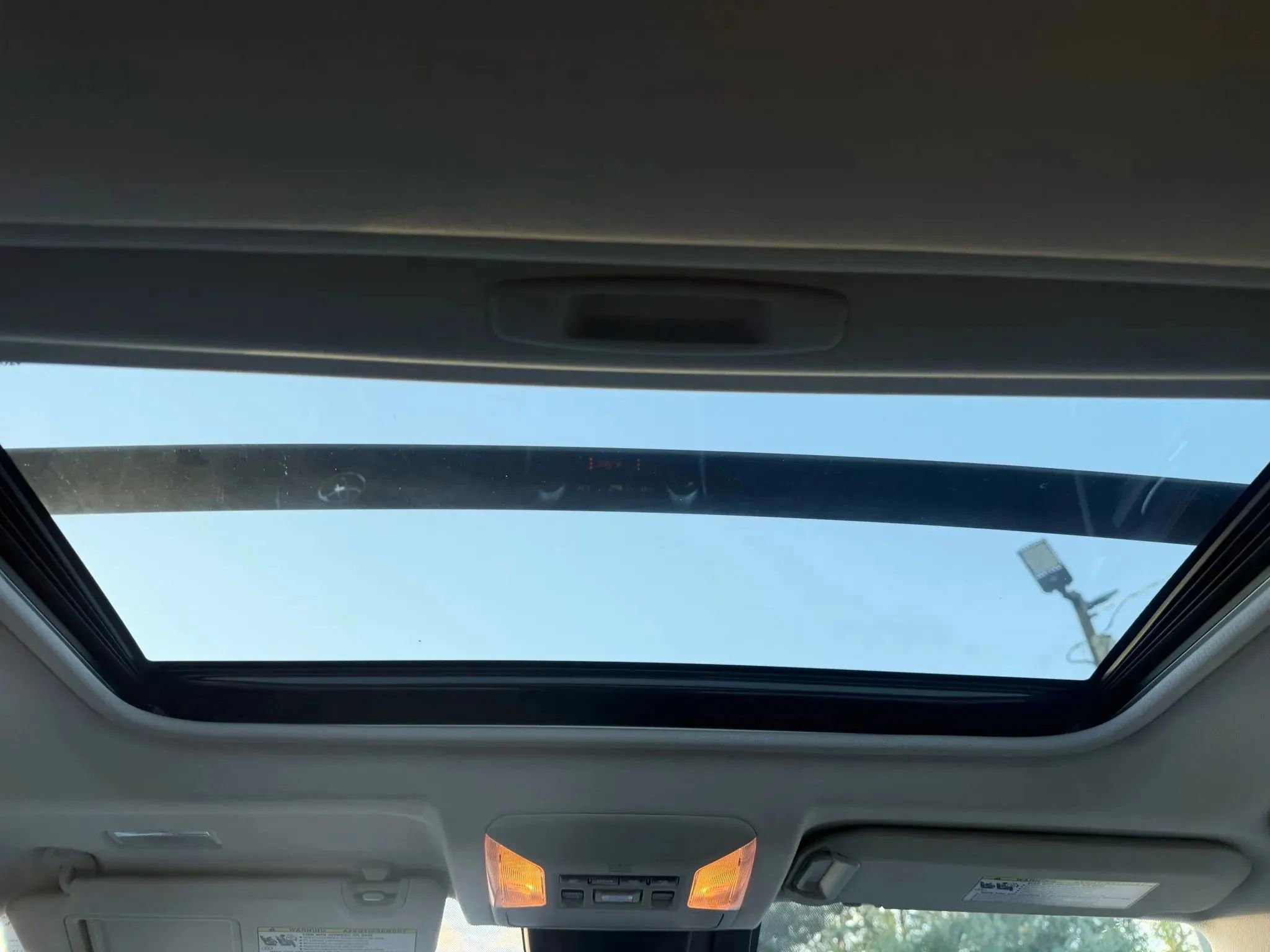 Used 2020 Toyota RAV4 Limited w/ Limited Grade Weather Package image 33