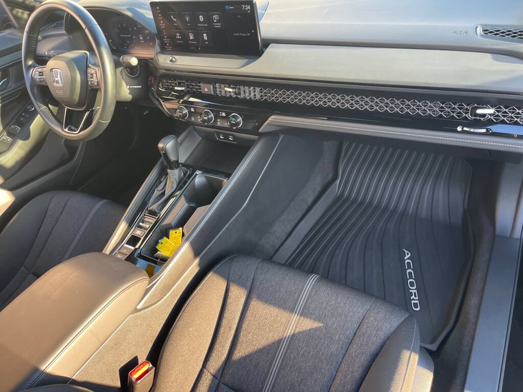 Used 2024 Honda Accord Sport image 31