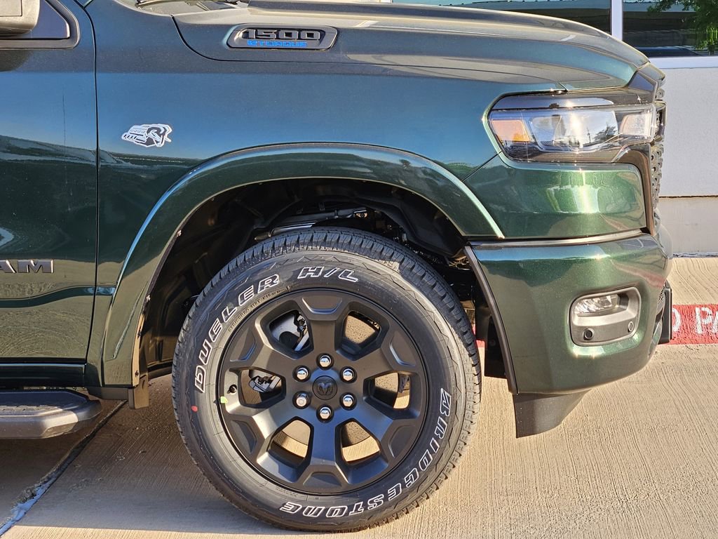 New 2026 RAM 1500 4x4 Crew Cab image 7