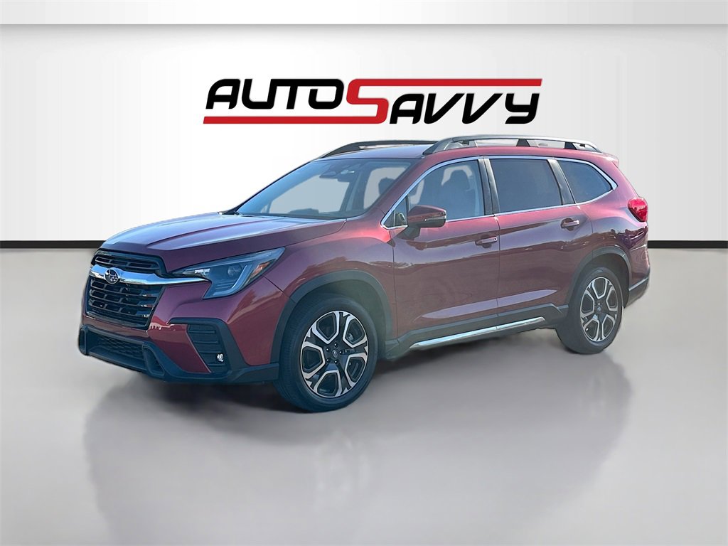 Used 2023 Subaru Ascent Limited image 3