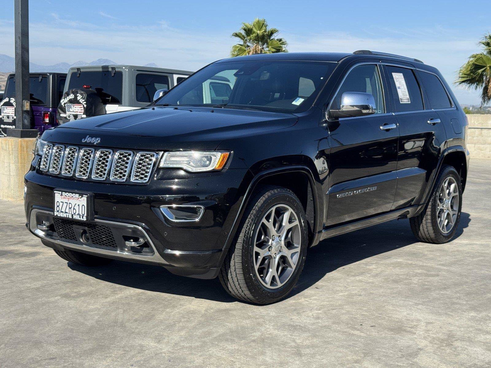 Used 2021 Jeep Grand Cherokee Overland w/ Trailer Tow Group IV RWD image 3