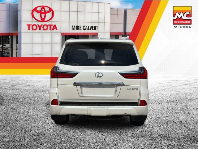 Used 2019 Lexus LX 570 4WD w/ Luxury Package image 4