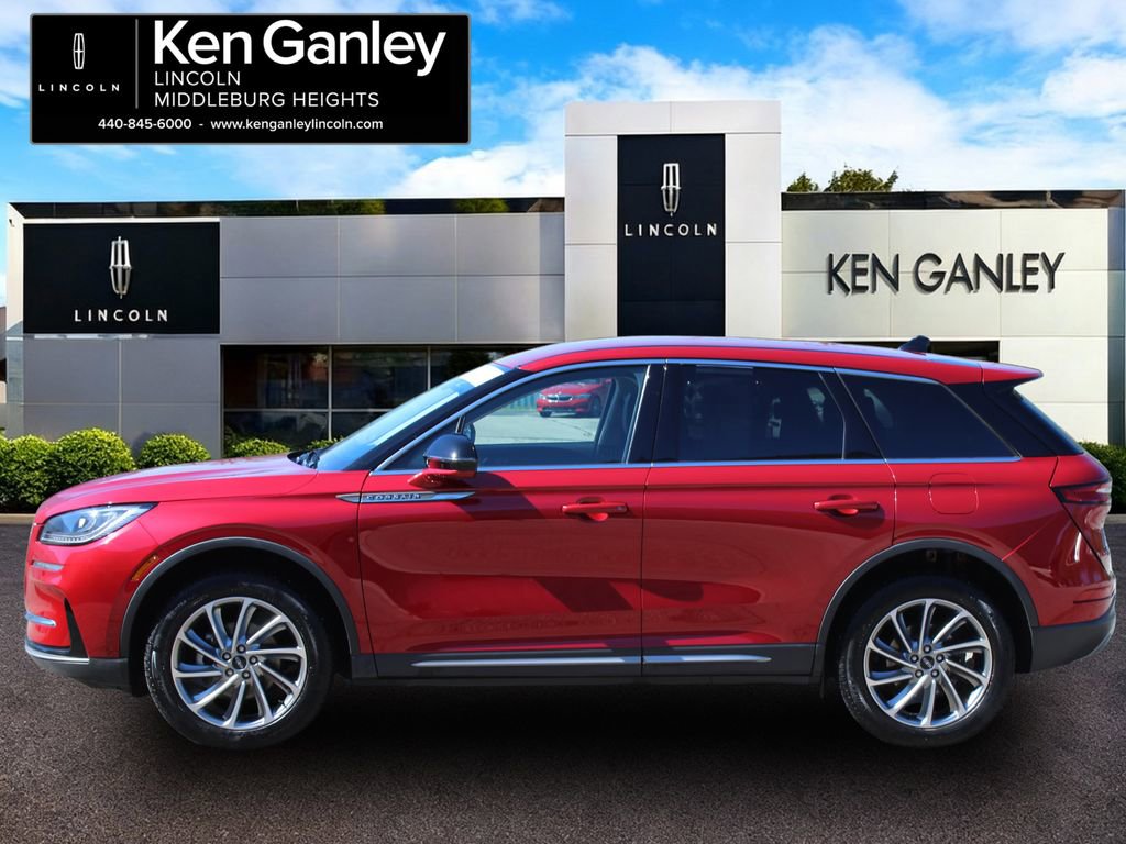 Used 2023 Lincoln Corsair AWD w/ Equipment Group 101A image 4