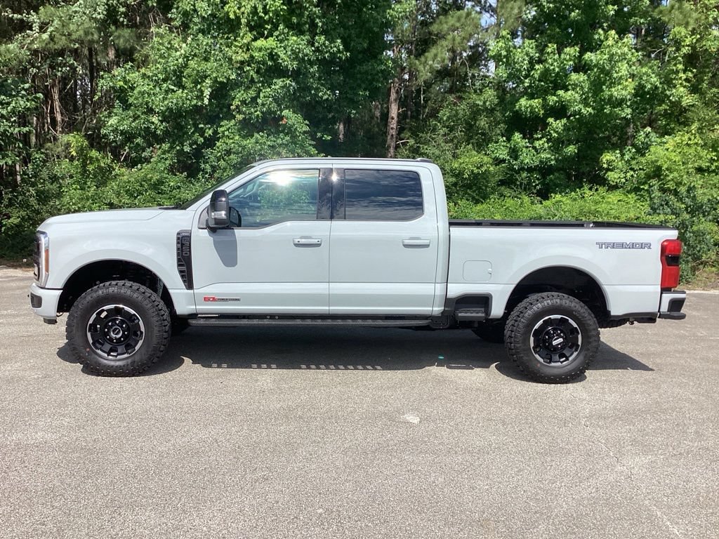 New 2026 Ford F350 Lariat w/ Tremor Off-Road Package AWD/4WD image 7