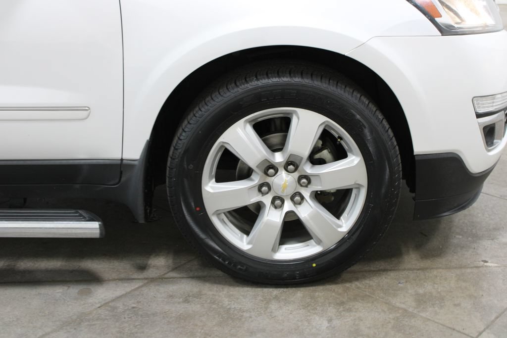 Used 2017 Chevrolet Traverse Premier FWD image 55
