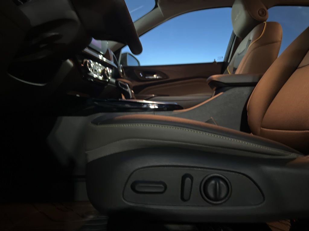 New 2026 Chevrolet Trax ACTIV w/ Sunroof Package image 9