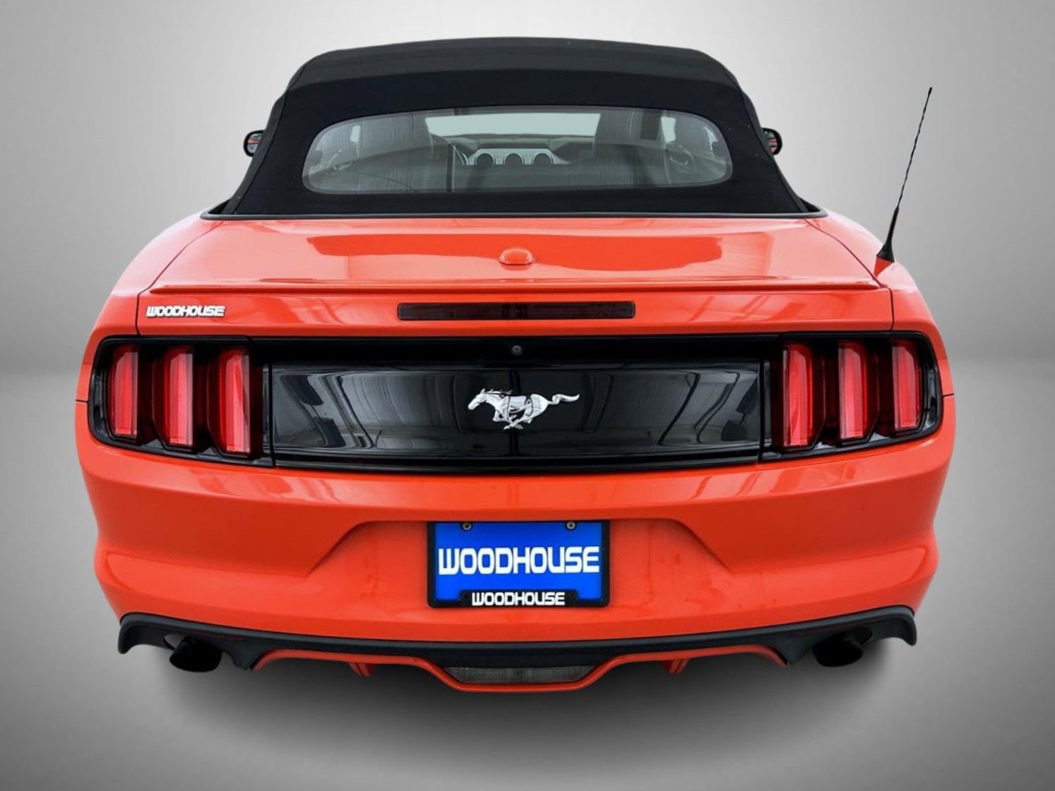 Used 2016 Ford Mustang Premium image 28