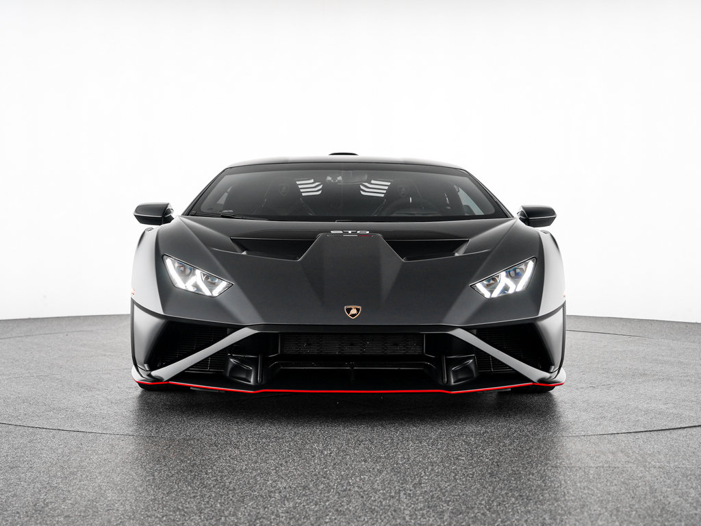 Used 2023 Lamborghini Huracan STO RWD image 10