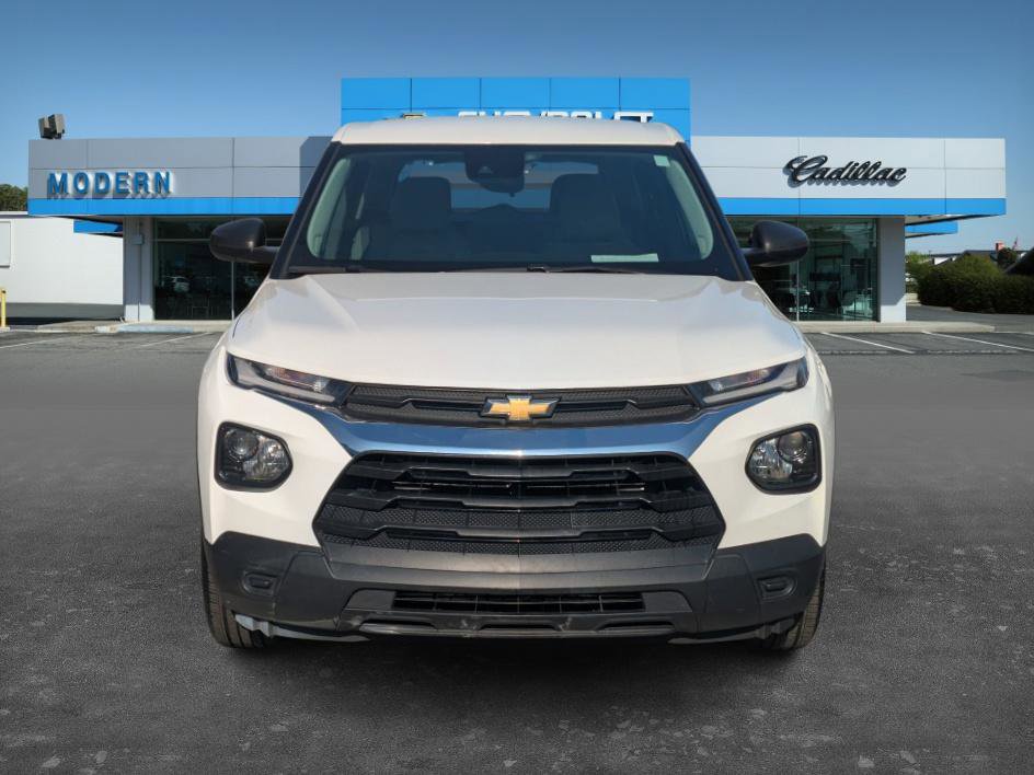 Used 2022 Chevrolet TrailBlazer LS image 2
