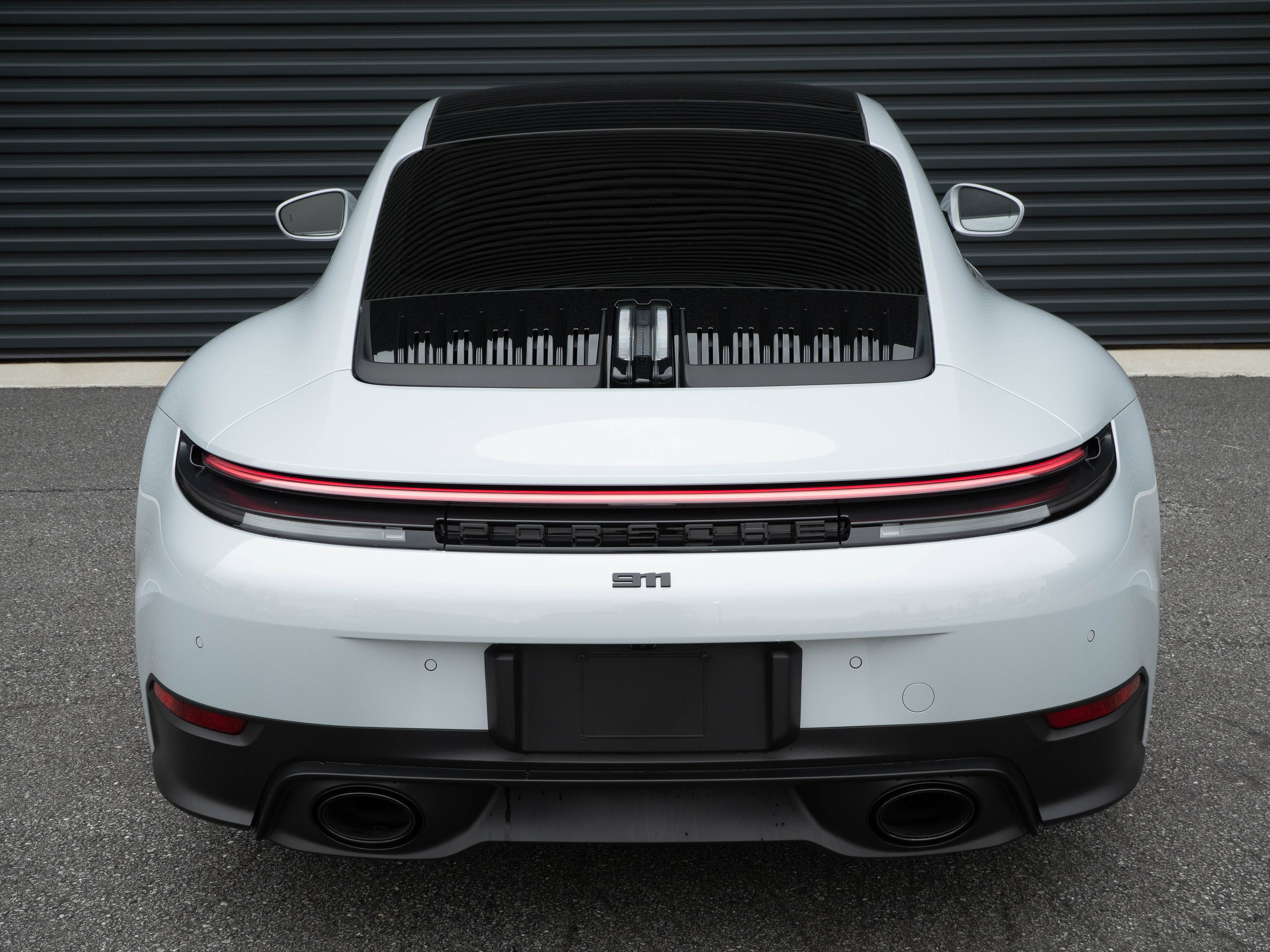 Used 2025 Porsche 911 Carrera w/ Premium Package RWD image 25