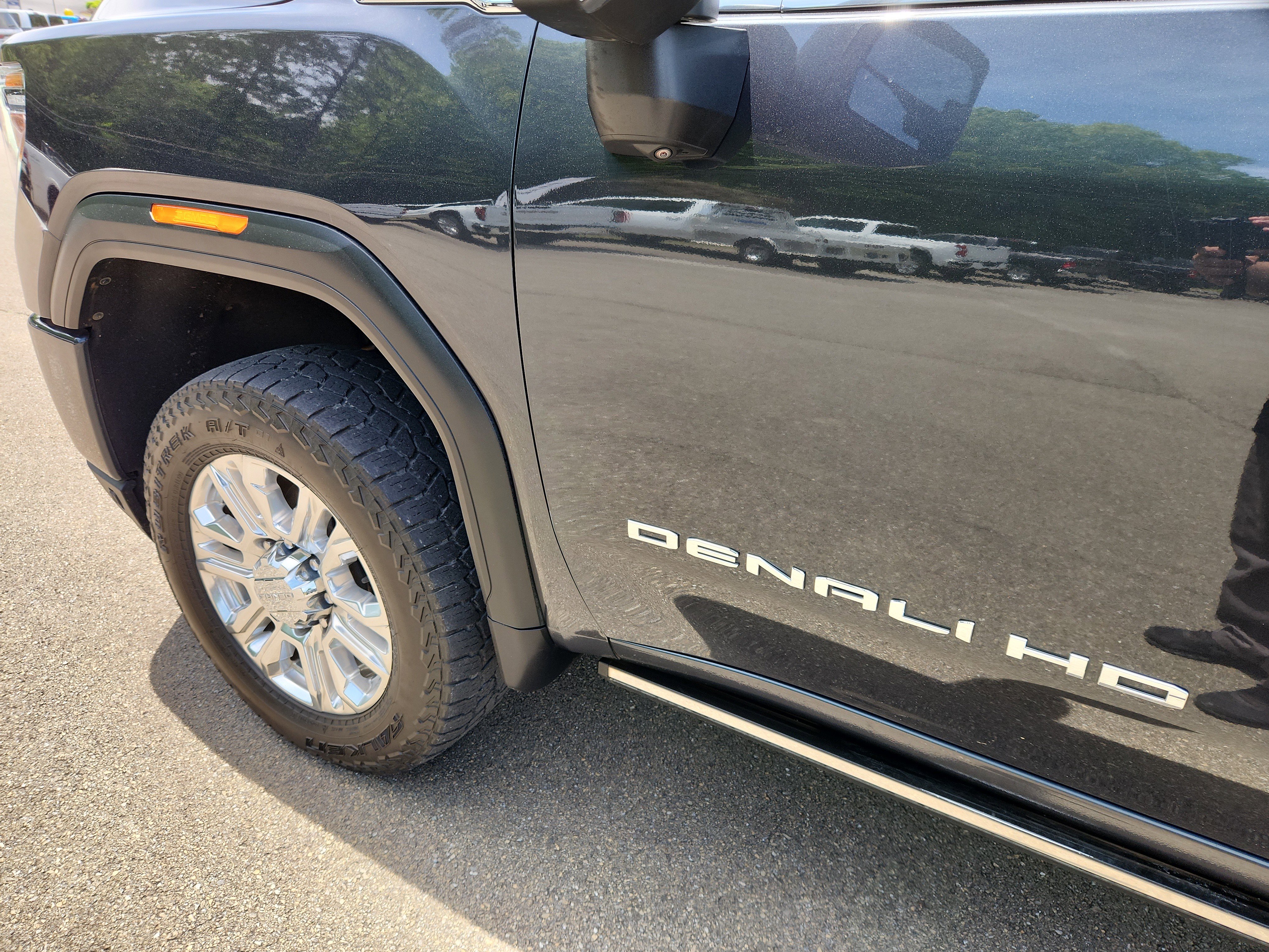 Used 2021 GMC Sierra 2500 Denali w/ Denali Ultimate Package AWD/4WD image 54