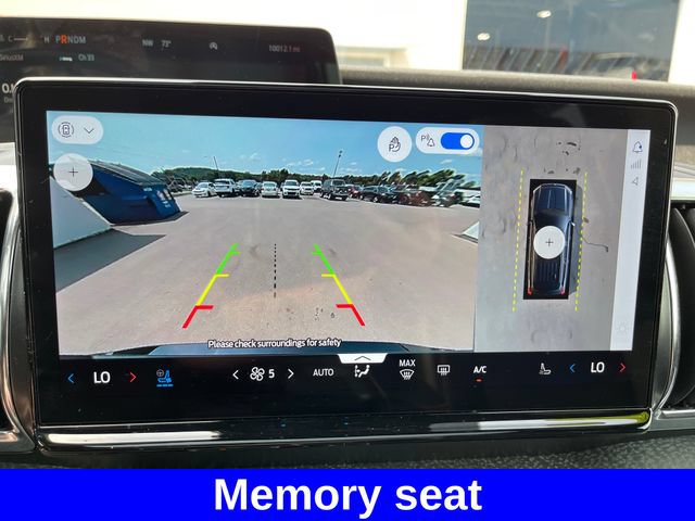 Used 2025 Ford Expedition Tremor AWD/4WD image 20