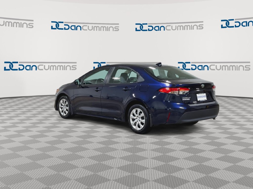 Used 2023 Toyota Corolla LE w/ Carpet Mat Package (TMS) FWD image 6