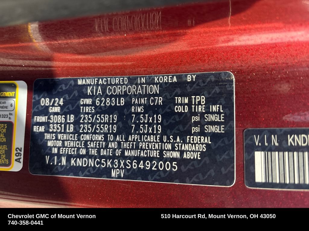 Used 2025 Kia Carnival EX FWD image 32