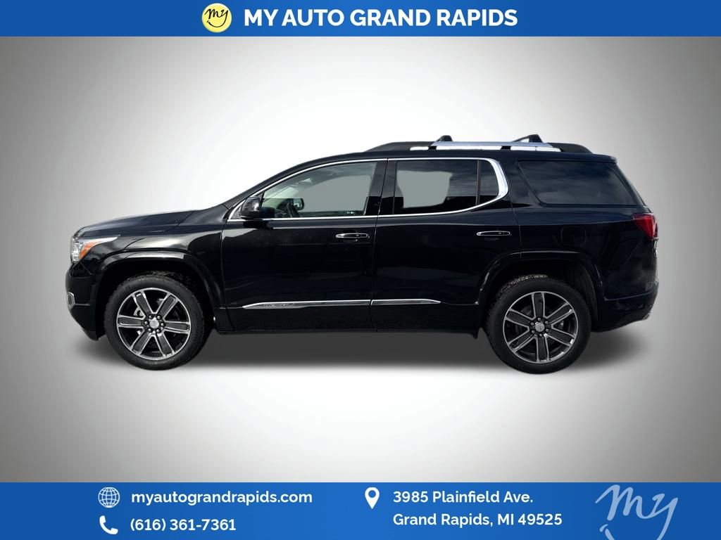Used 2017 GMC Acadia Denali image 4