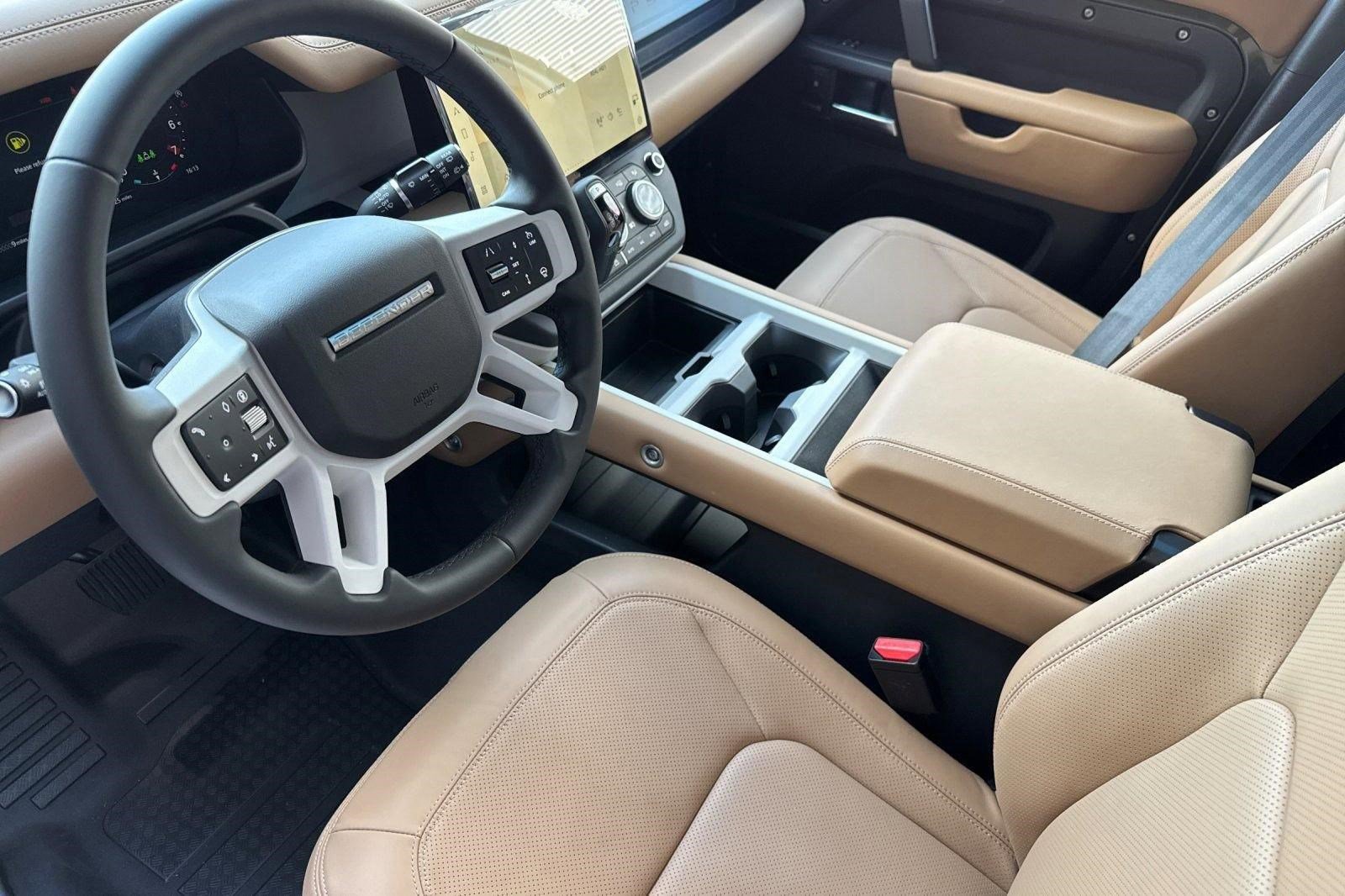 New 2026 Land Rover Defender 110 X-Dynamic SE image 4