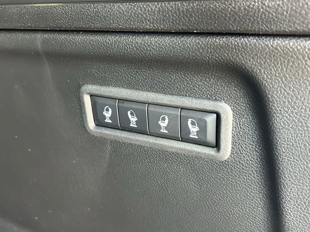 New 2025 Jeep Wagoneer L Series II w/ Premium Group I image 43