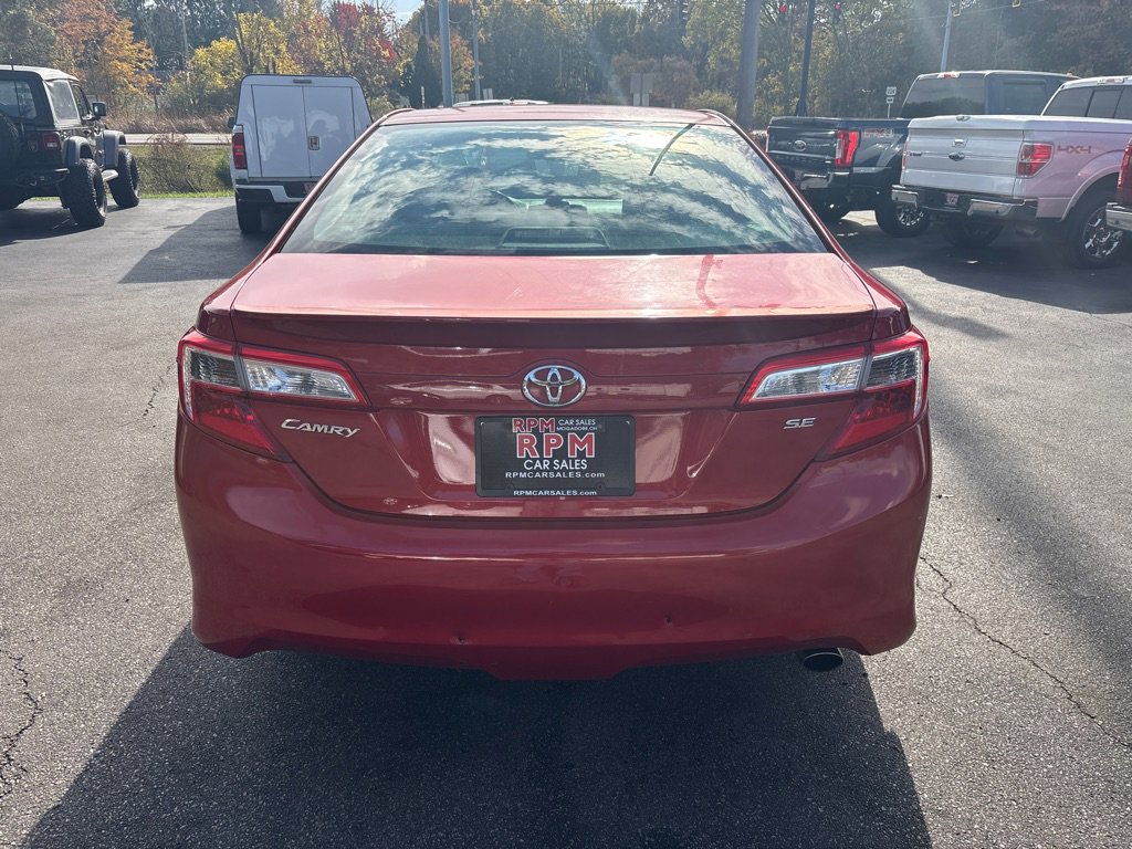 Used 2013 Toyota Camry SE image 5