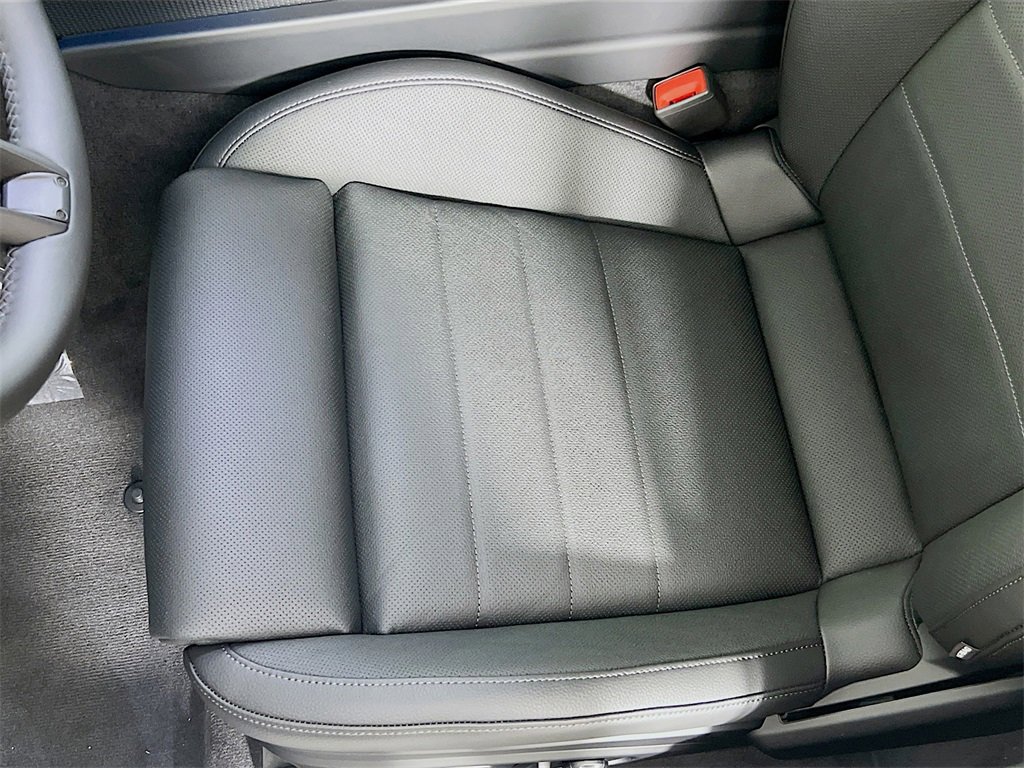 New 2025 Porsche Panamera 4 image 22