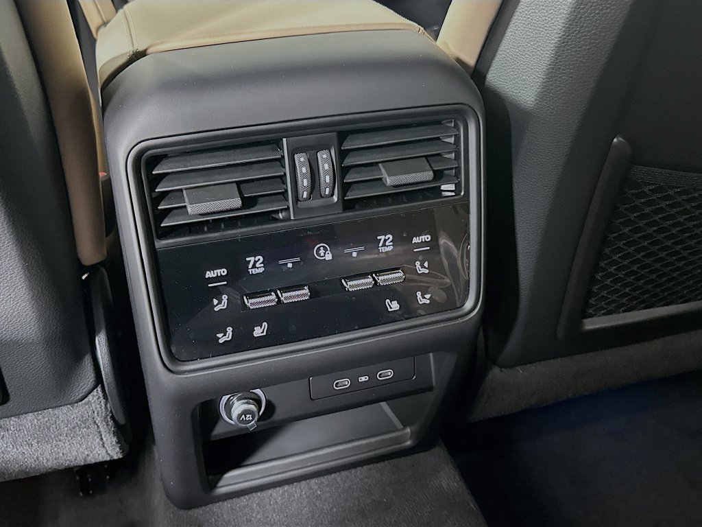 Certified 2026 Porsche Cayenne Coupe AWD/4WD image 26