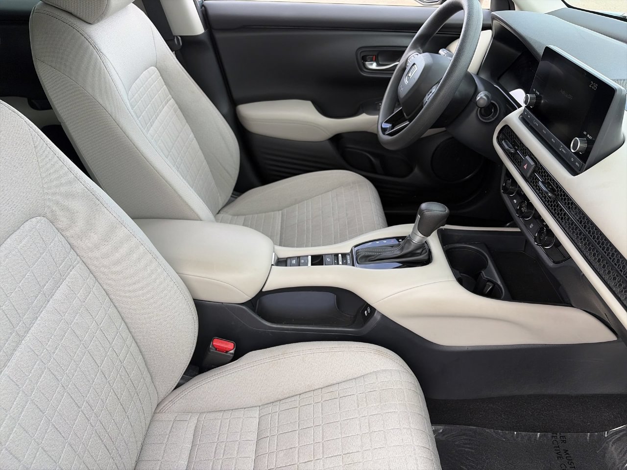 Used 2025 Honda HR-V LX image 11