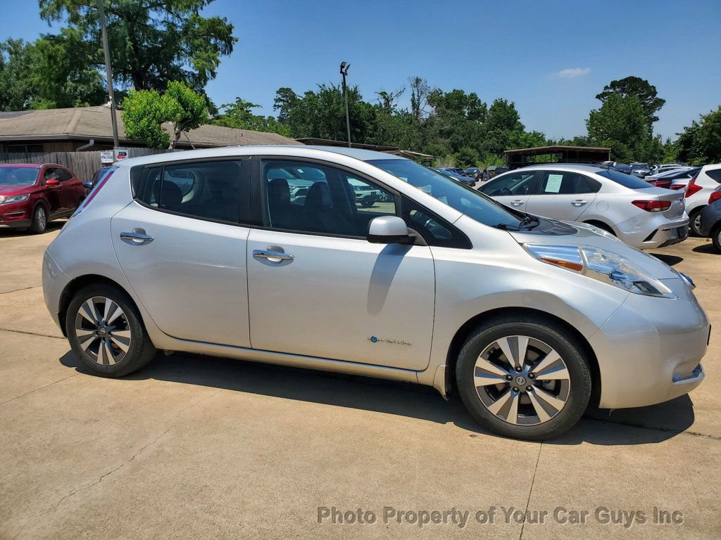 Used 2016 Nissan Leaf SL w/ Premium Package FWD image 6