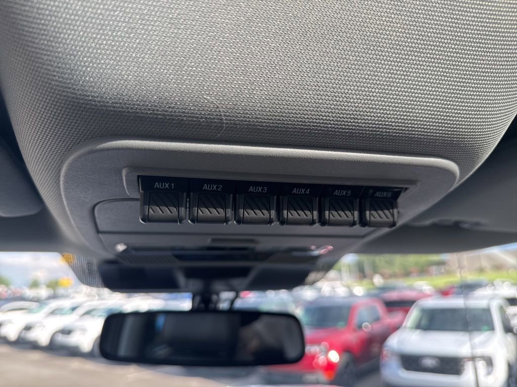 New 2025 Ford F250 Lariat w/ Lariat Ultimate Package image 36
