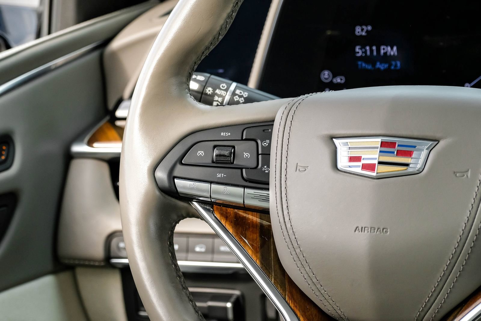 Used 2021 Cadillac Escalade Sport Platinum AWD/4WD image 18