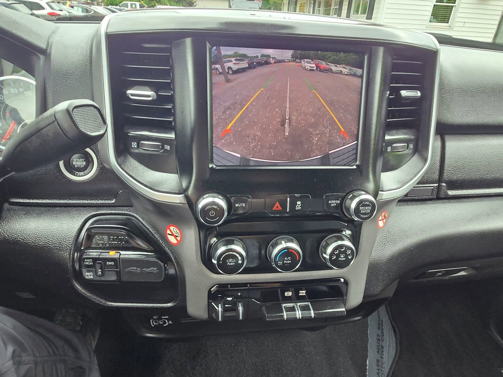 Used 2024 RAM 3500 Big Horn AWD/4WD image 7