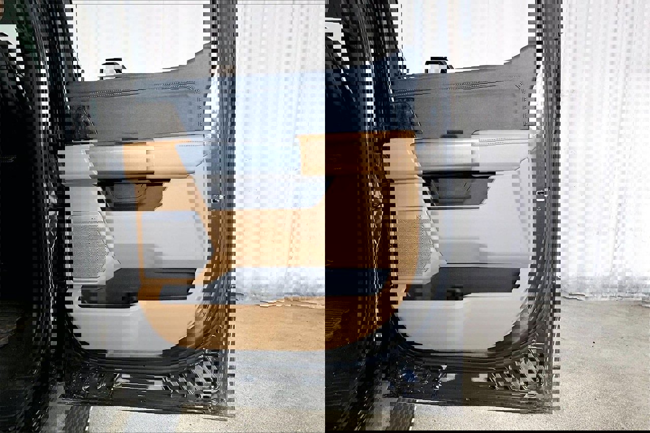 Used 2024 Ford F250 Lariat w/ Lariat Ultimate Package image 23