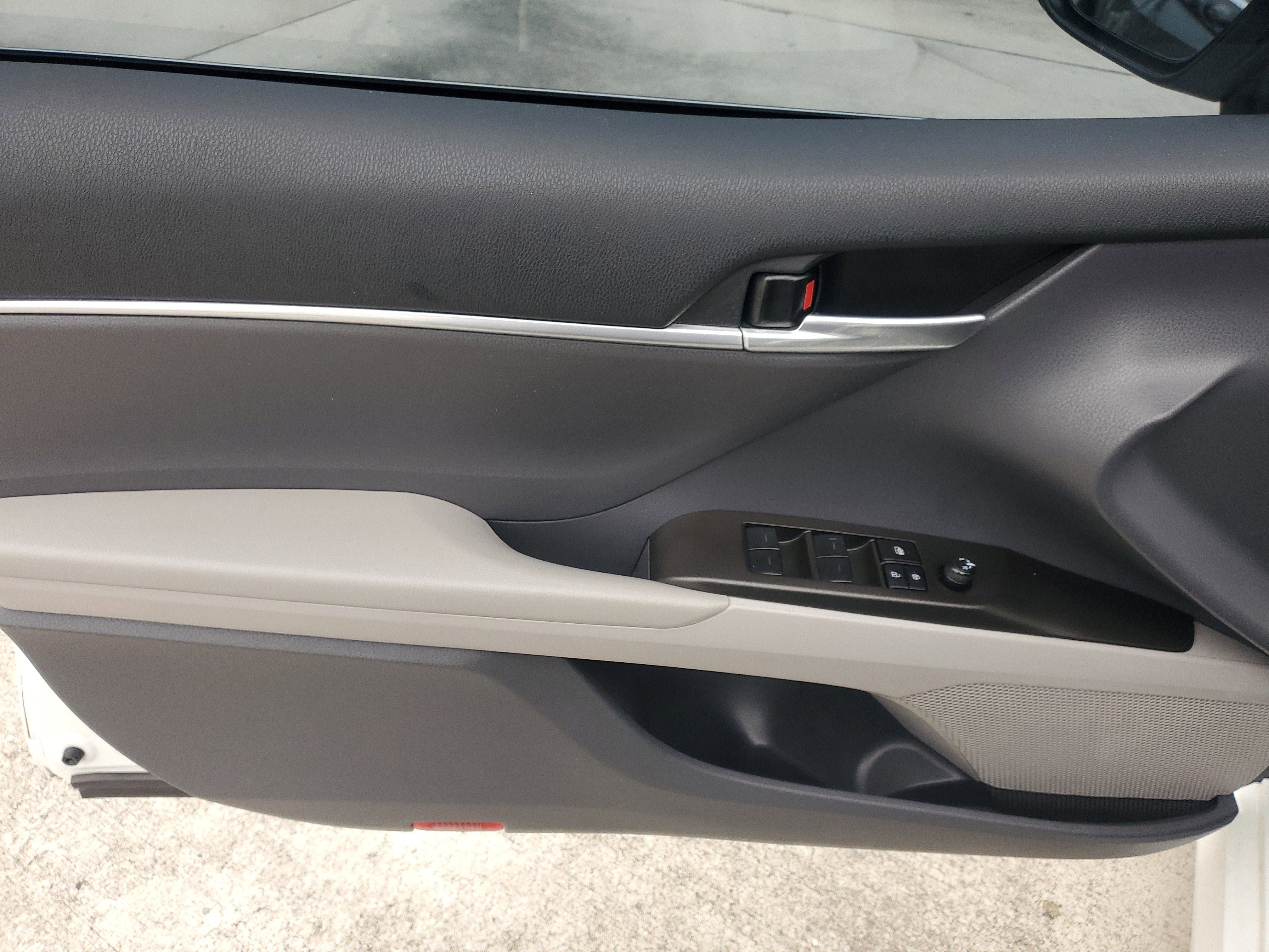 Used 2023 Toyota Camry LE image 18