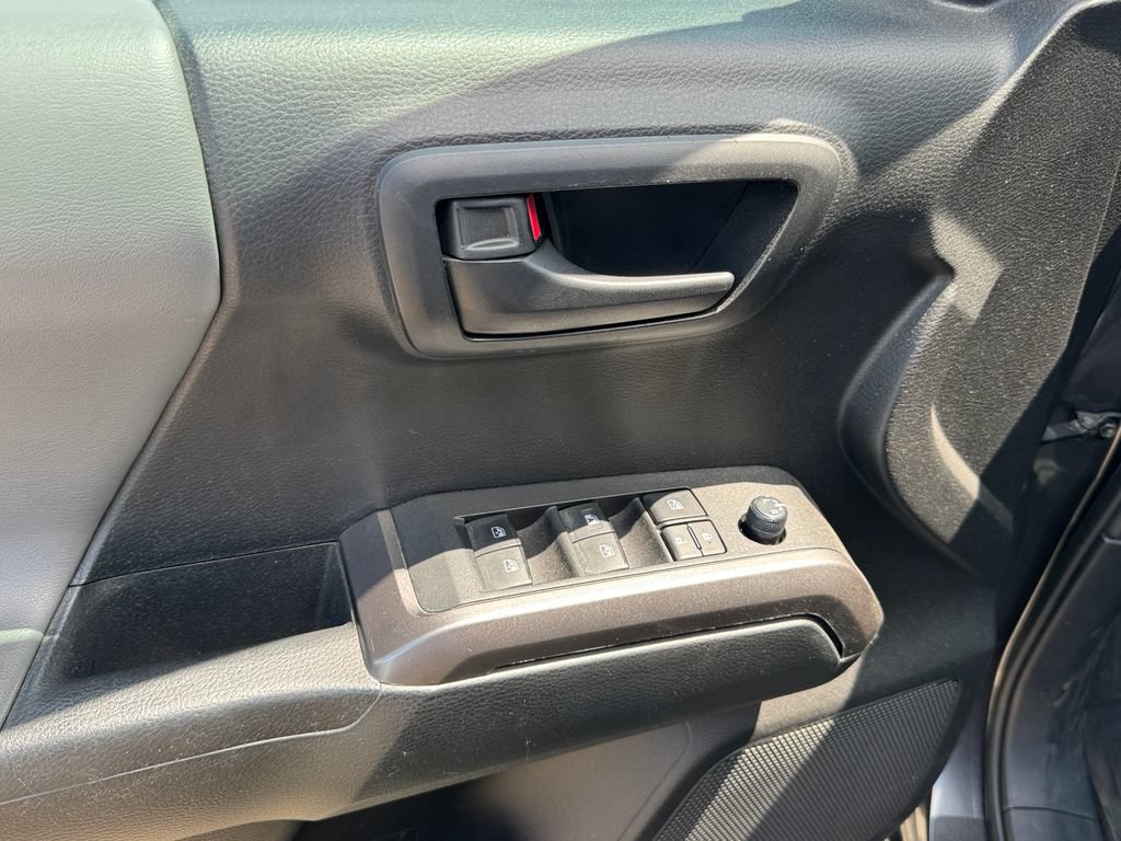 Used 2021 Toyota Tacoma SR5 w/ Blackout Package (TMS) AWD/4WD image 23