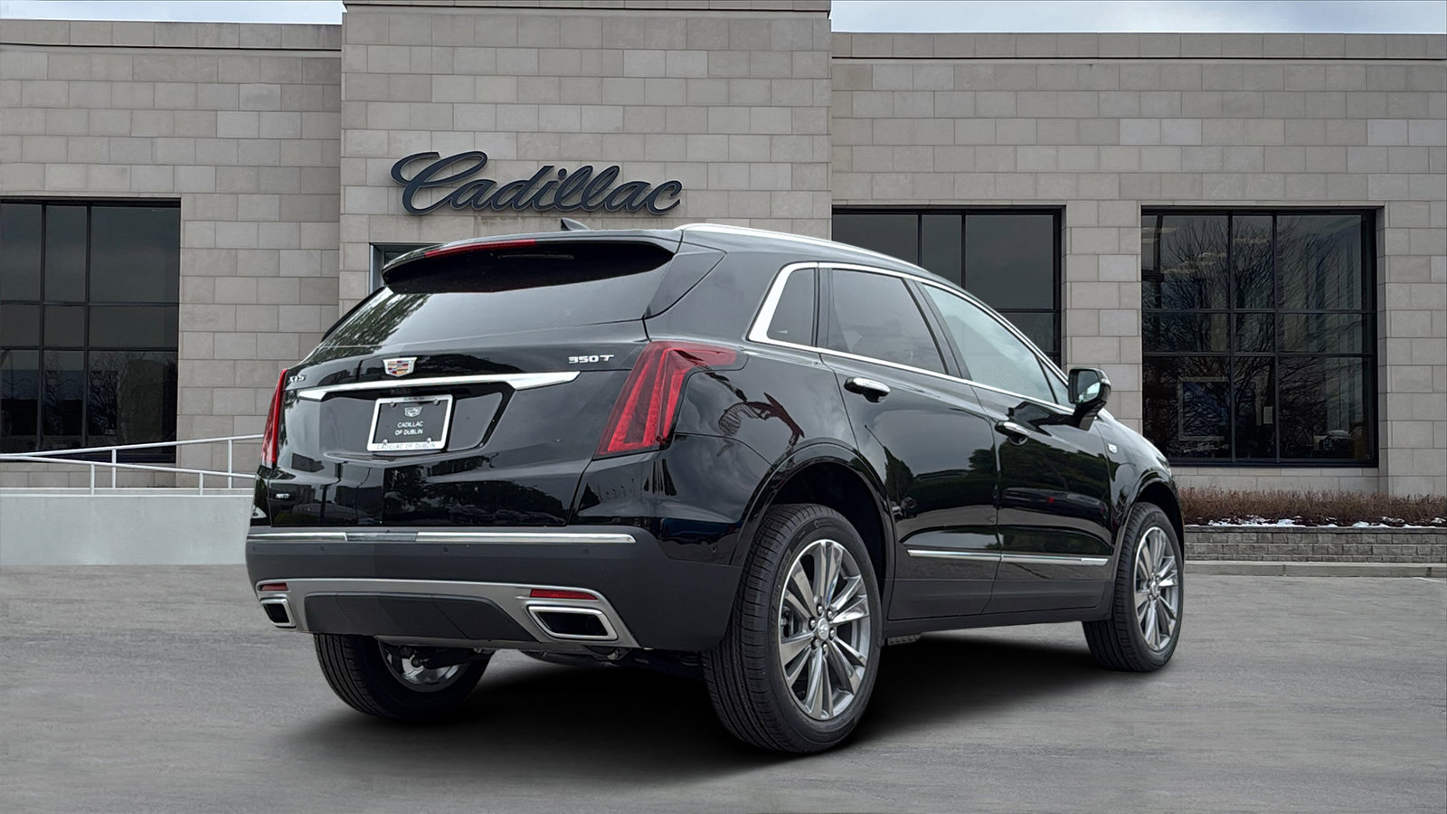 New 2026 Cadillac XT5 Premium Luxury w/ Driver Assist Package AWD/4WD image 3